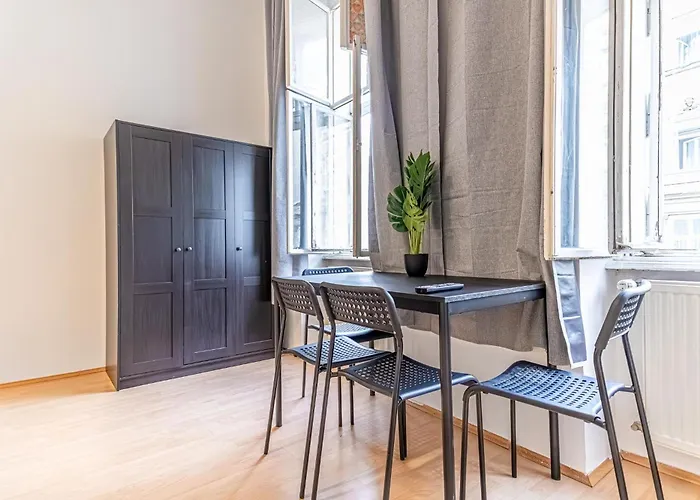 Apartment Comfortable 2br For 5, Near Wiener Stadthalle Vienna