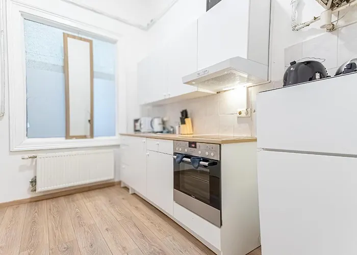 Comfortable 2br For 5, Near Wiener Stadthalle Vienna