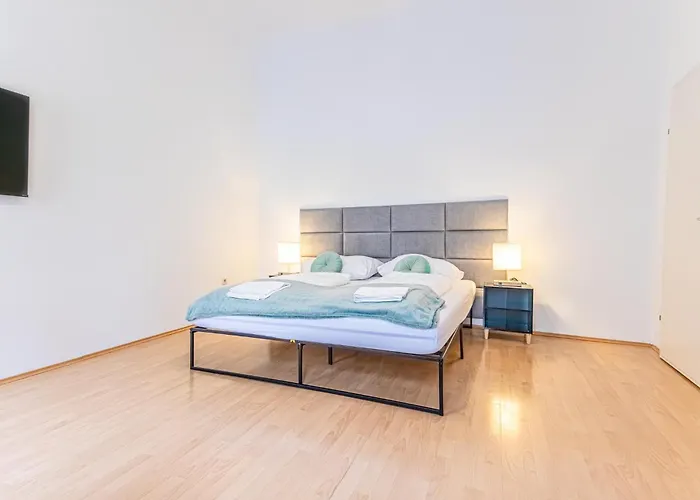 Comfortable 2br For 5, Near Wiener Stadthalle * Vienna